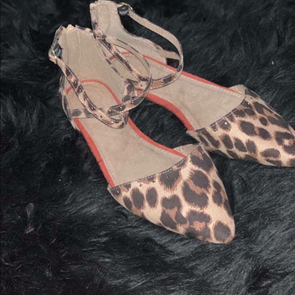 Leopard flats
